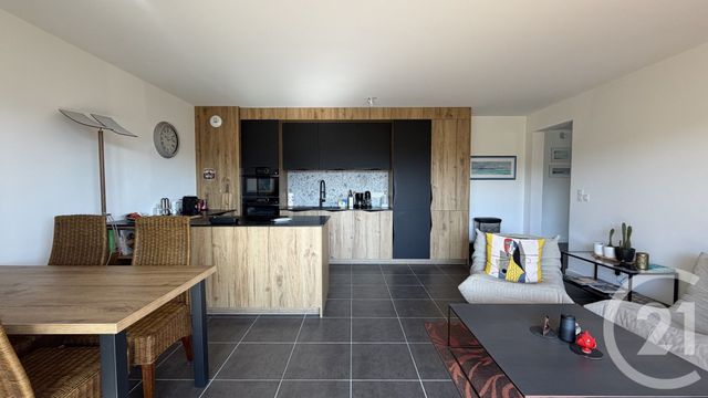 Appartement T4 à vendre - 4 pièces - 82.85 m2 - RUMILLY - 74 - RHONE-ALPES - Century 21 Confiance Services