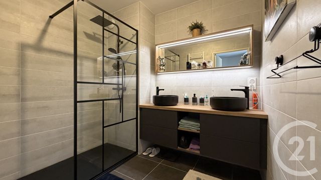 Appartement T4 à vendre - 4 pièces - 82.85 m2 - RUMILLY - 74 - RHONE-ALPES - Century 21 Confiance Services