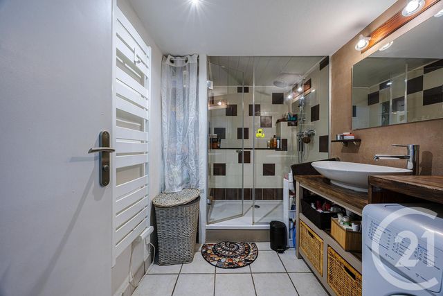 Appartement F2 bis à vendre - 3 pièces - 46.0 m2 - RUMILLY - 74 - RHONE-ALPES - Century 21 Confiance Services