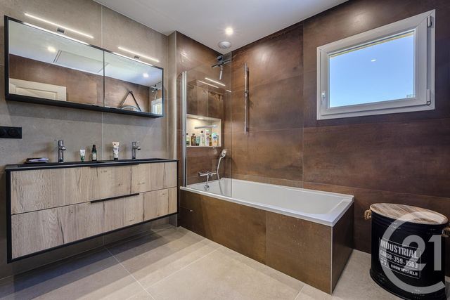 maison à vendre - 5 pièces - 121.71 m2 - VAULX - 74 - RHONE-ALPES - Century 21 Confiance Services