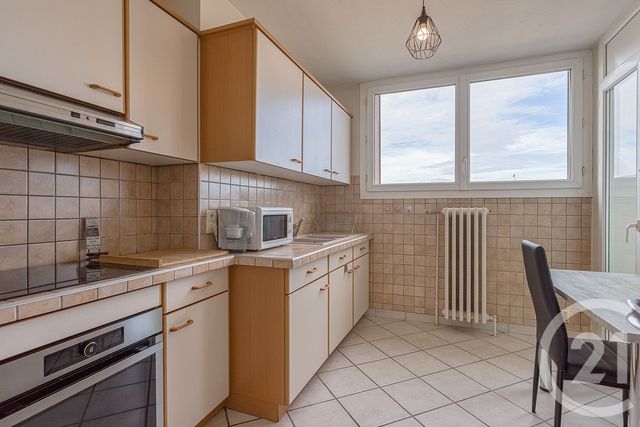 Appartement T3 à louer - 3 pièces - 56.0 m2 - RUMILLY - 74 - RHONE-ALPES - Century 21 Confiance Services