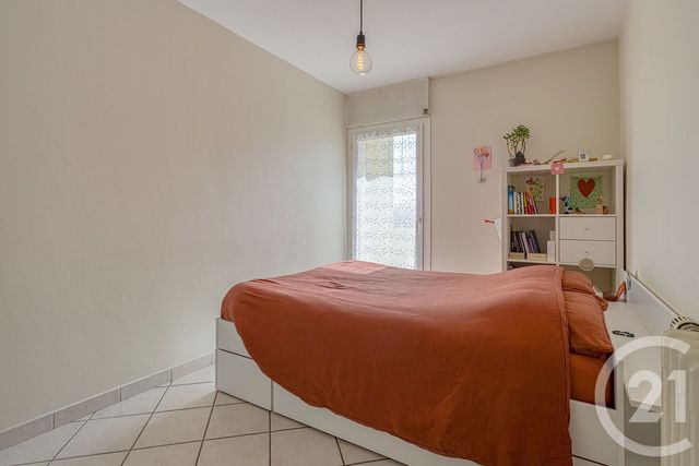 Appartement T3 à louer - 3 pièces - 56.0 m2 - RUMILLY - 74 - RHONE-ALPES - Century 21 Confiance Services