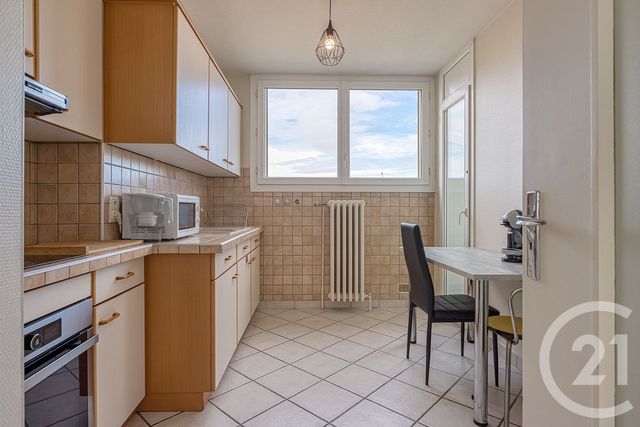 Appartement T3 à louer - 3 pièces - 56.0 m2 - RUMILLY - 74 - RHONE-ALPES - Century 21 Confiance Services