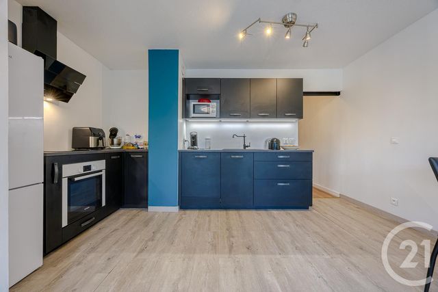 Appartement T4 à vendre - 5 pièces - 99.85 m2 - RUMILLY - 74 - RHONE-ALPES - Century 21 Confiance Services