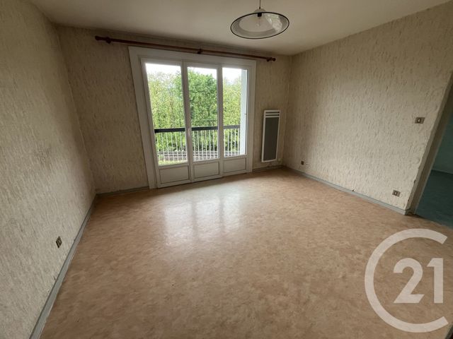 Appartement T2 à vendre - 2 pièces - 46.5 m2 - RUMILLY - 74 - RHONE-ALPES - Century 21 Confiance Services