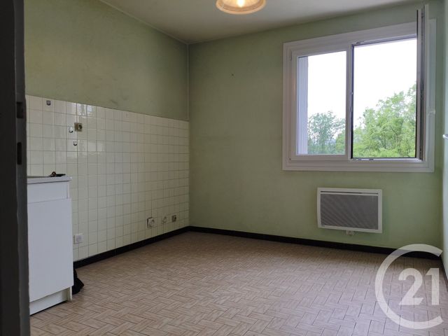 Appartement T2 à vendre - 2 pièces - 46.5 m2 - RUMILLY - 74 - RHONE-ALPES - Century 21 Confiance Services