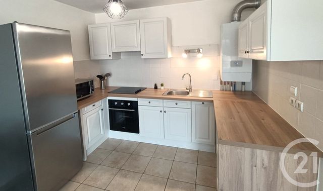Appartement T2 à louer - 2 pièces - 44.0 m2 - RUMILLY - 74 - RHONE-ALPES - Century 21 Confiance Services