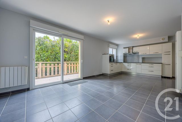 Appartement F4 à vendre - 4 pièces - 80.0 m2 - ALBY SUR CHERAN - 74 - RHONE-ALPES - Century 21 Confiance Services