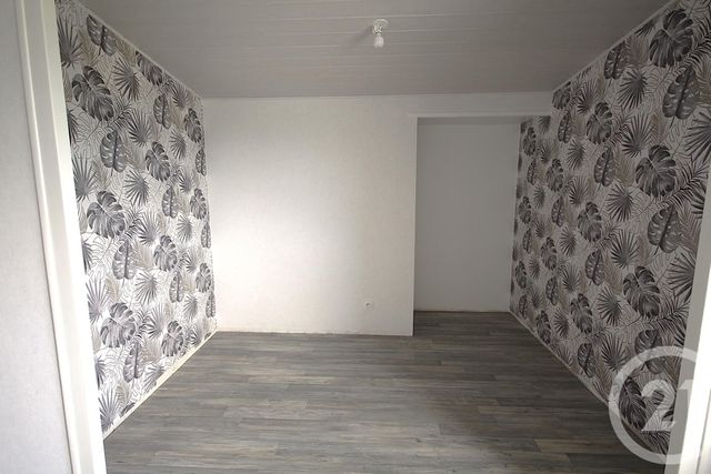 Appartement F2 à louer - 2 pièces - 55.33 m2 - RUMILLY - 74 - RHONE-ALPES - Century 21 Confiance Services