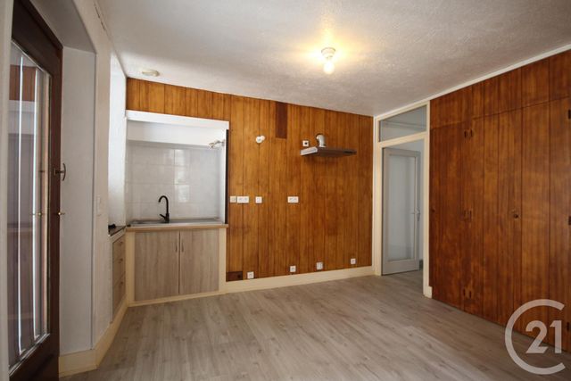 Appartement T3 à louer - 3 pièces - 72.0 m2 - RUMILLY - 74 - RHONE-ALPES - Century 21 Confiance Services