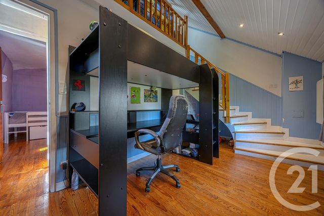 Appartement F5 à vendre - 5 pièces - 92.14 m2 - RUMILLY - 74 - RHONE-ALPES - Century 21 Confiance Services