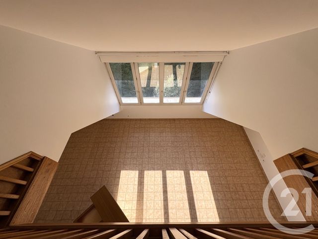 Appartement Duplex à louer - 2 pièces - 62.8 m2 - RUMILLY - 74 - RHONE-ALPES - Century 21 Confiance Services