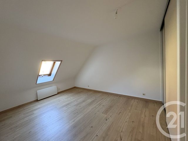 Appartement Duplex à louer - 2 pièces - 62.8 m2 - RUMILLY - 74 - RHONE-ALPES - Century 21 Confiance Services