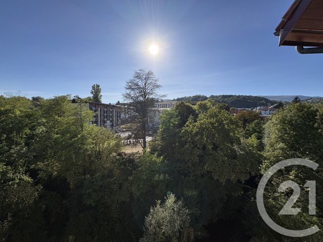 Appartement Duplex à louer - 2 pièces - 62.8 m2 - RUMILLY - 74 - RHONE-ALPES - Century 21 Confiance Services