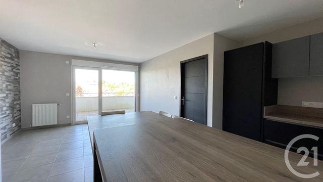 Appartement T2 à louer - 2 pièces - 45.66 m2 - RUMILLY - 74 - RHONE-ALPES - Century 21 Confiance Services