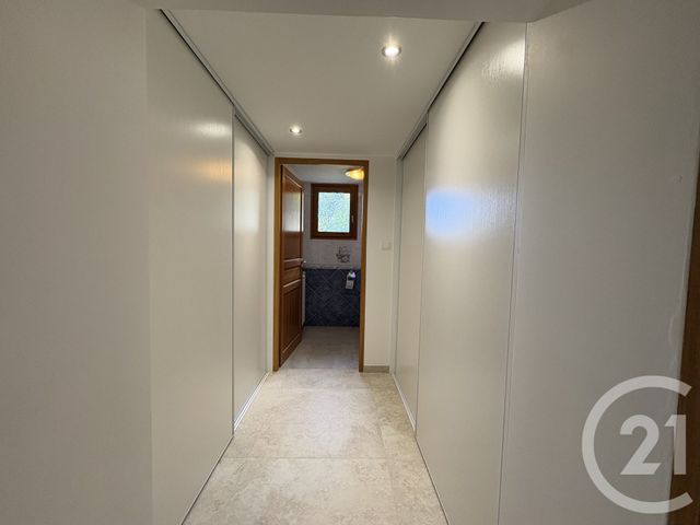 Appartement Duplex à louer - 3 pièces - 102.89 m2 - ST FELIX - 74 - RHONE-ALPES - Century 21 Confiance Services