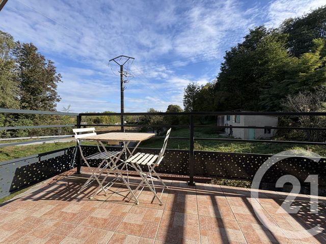 Appartement Duplex à louer - 3 pièces - 102.89 m2 - ST FELIX - 74 - RHONE-ALPES - Century 21 Confiance Services