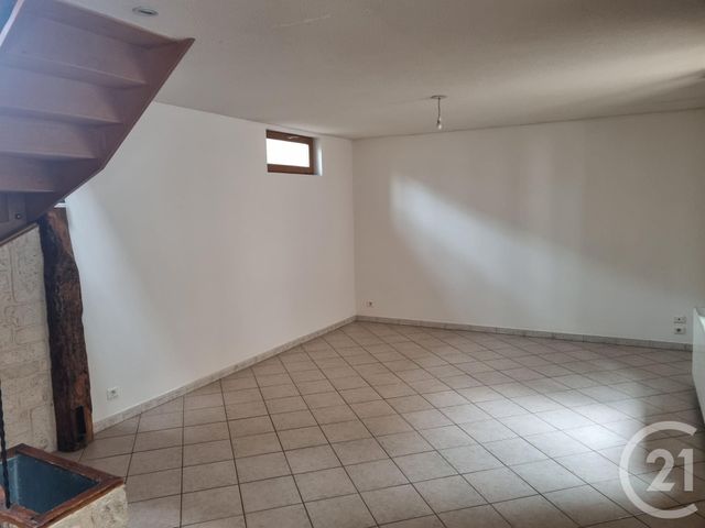 Appartement T3 à louer - 3 pièces - 70.0 m2 - RUMILLY - 74 - RHONE-ALPES - Century 21 Confiance Services