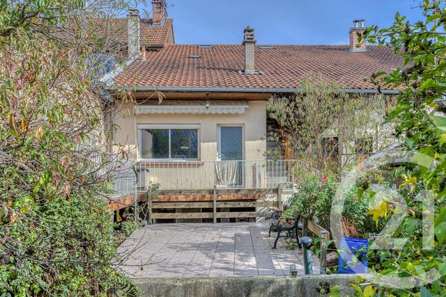 Appartement F3 à vendre - 3 pièces - 83.23 m2 - RUMILLY - 74 - RHONE-ALPES - Century 21 Confiance Services