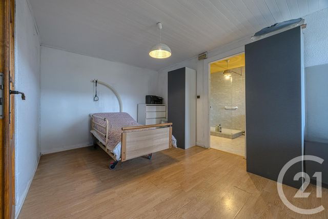 Appartement F3 à vendre - 3 pièces - 83.23 m2 - RUMILLY - 74 - RHONE-ALPES - Century 21 Confiance Services
