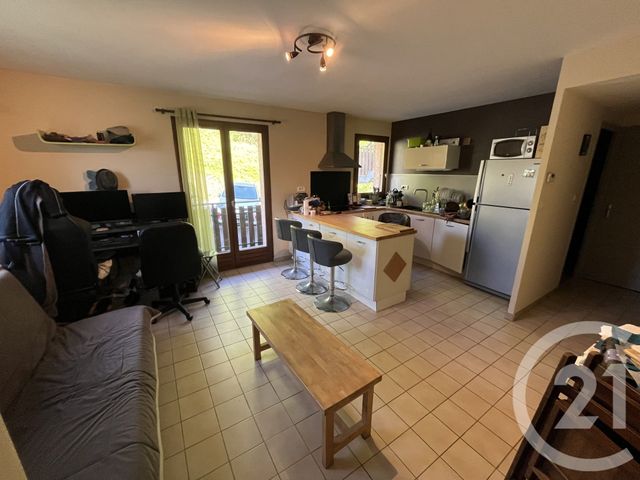 Appartement T2 à louer - 2 pièces - 40.0 m2 - RUMILLY - 74 - RHONE-ALPES - Century 21 Confiance Services