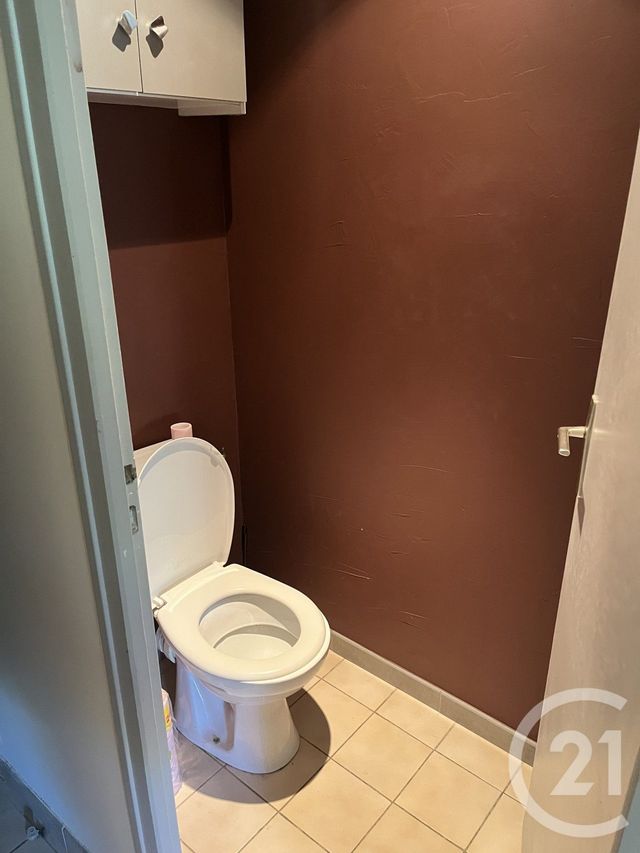 Appartement T2 à louer - 2 pièces - 40.0 m2 - RUMILLY - 74 - RHONE-ALPES - Century 21 Confiance Services