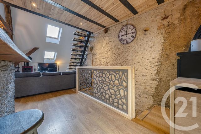 Appartement F2 bis à vendre - 3 pièces - 54.74 m2 - RUMILLY - 74 - RHONE-ALPES - Century 21 Confiance Services