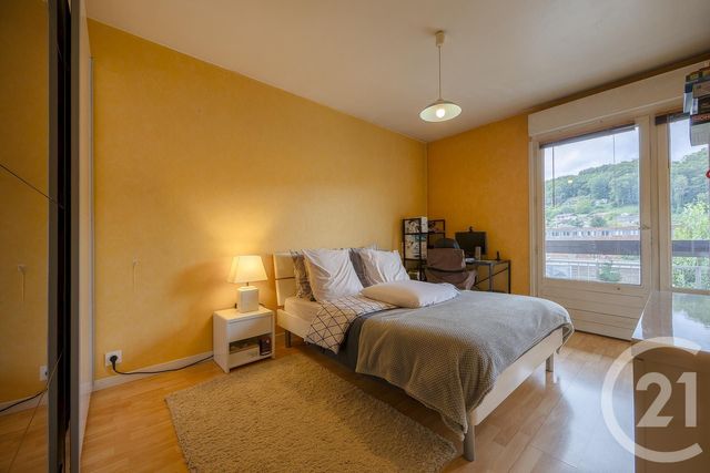 Appartement F3 à vendre - 3 pièces - 68.0 m2 - RUMILLY - 74 - RHONE-ALPES - Century 21 Confiance Services