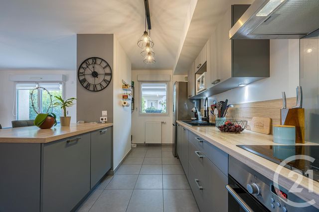 Appartement F3 à vendre - 3 pièces - 67.38 m2 - CHAPEIRY - 74 - RHONE-ALPES - Century 21 Confiance Services