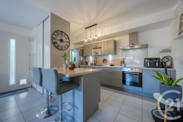 Appartement F3 à vendre - 3 pièces - 67.38 m2 - CHAPEIRY - 74 - RHONE-ALPES - Century 21 Confiance Services