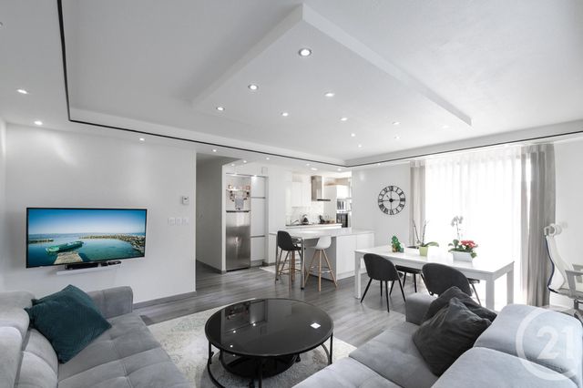 Appartement T4 à vendre - 4 pièces - 83.0 m2 - RUMILLY - 74 - RHONE-ALPES - Century 21 Confiance Services